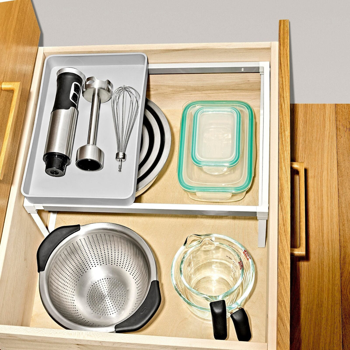 adjustable-deep-drawer-organizer-v2 gg_11416100_deep-drawer-organizer_pdp_02.jpeg
