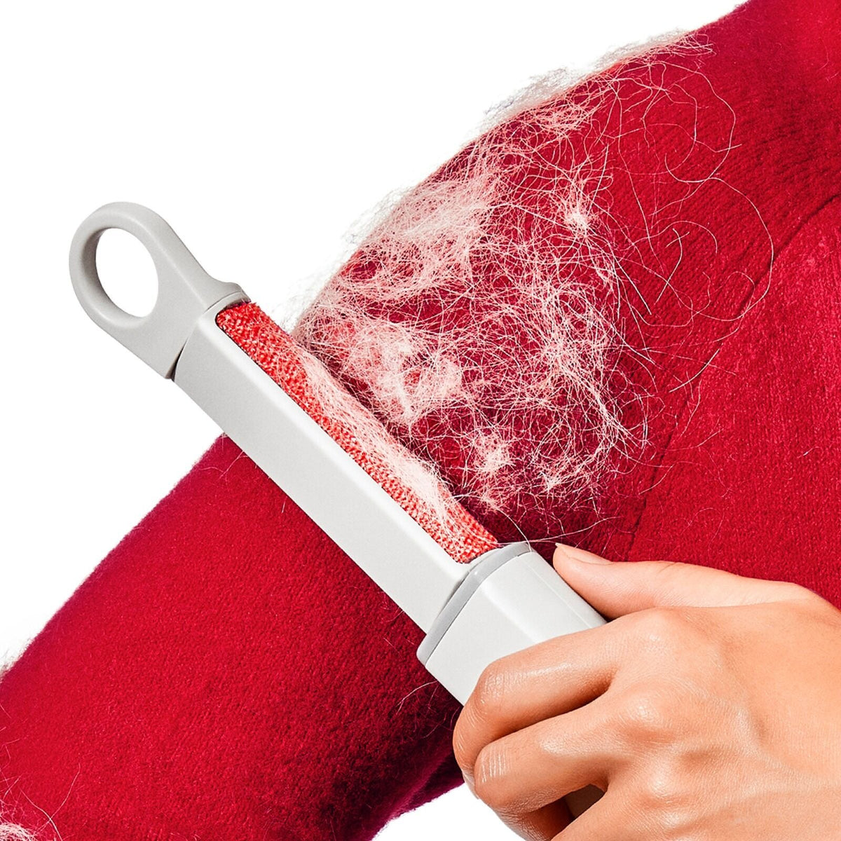 reusable-lint-roller-m4 gg_12331200_otglintbrush_pdp_02_1_.jpg
