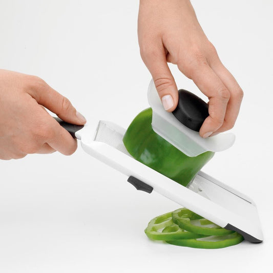 oxo-good-grips-hand-held-mandoline-slicer-w7 1119100_3.jpg
