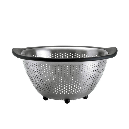 5-quart-stainless-steel-colander-d3 1134700.jpg