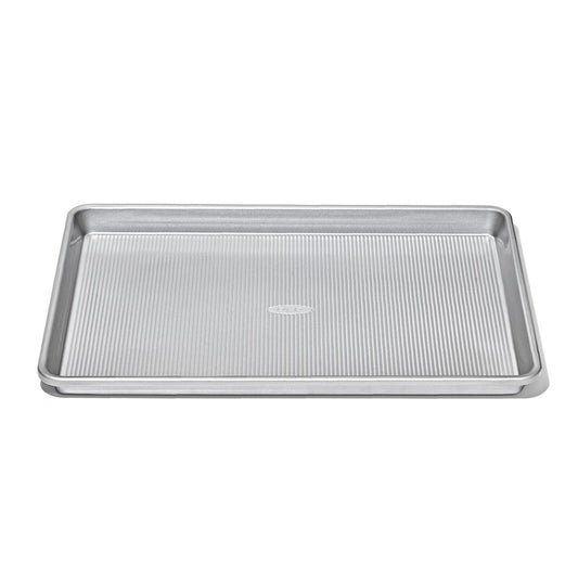 non-stick-pro-clear-coated-half-sheet-pan-u3 gg_11435300_half-sheet-pan_apdp_00_main.jpeg