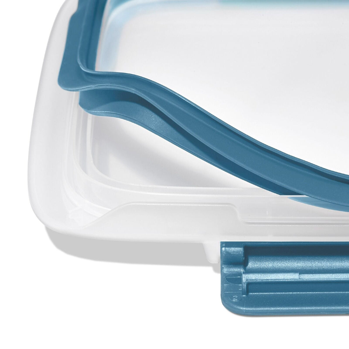 prep-and-go-salad-container-q8 oxo_prepgo_feature_pdp_03_5_.jpeg