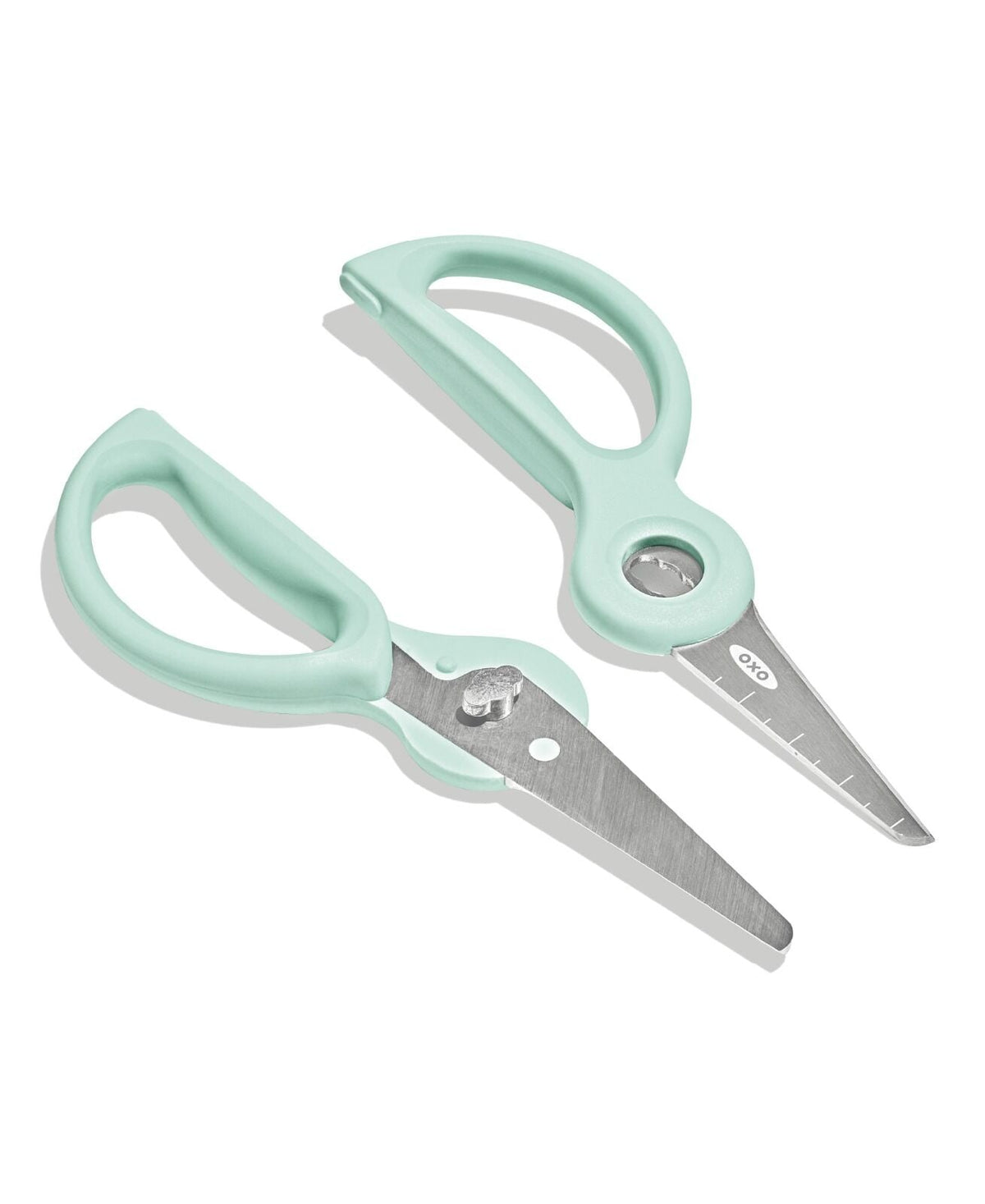 on-the-go-food-scissors-with-case-e2 tot_61176600_baby-food-scissors-opal_pdp_macys_05.jpeg